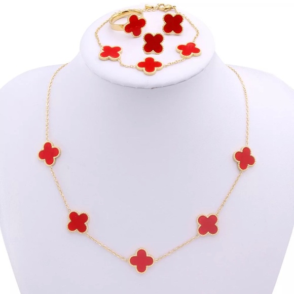 Fancy gold 4pcs jewelry set four leaf clover shell set - Picture 3 of 16